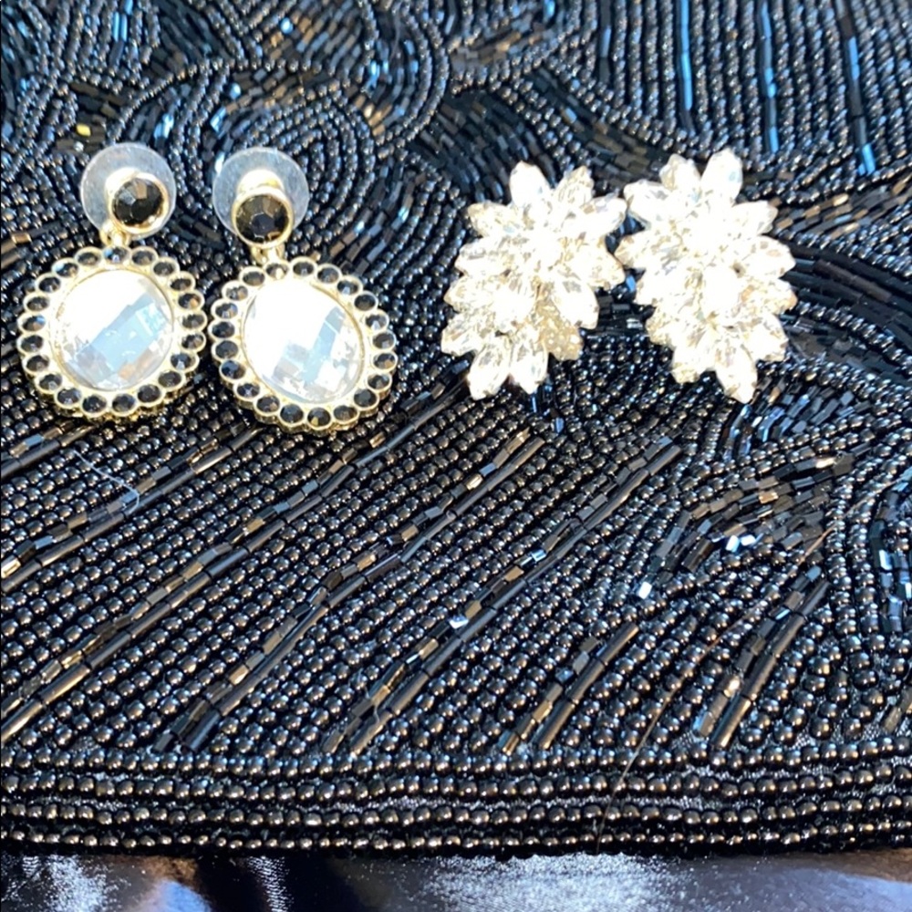 Event fun earrings - 2 pair🌹